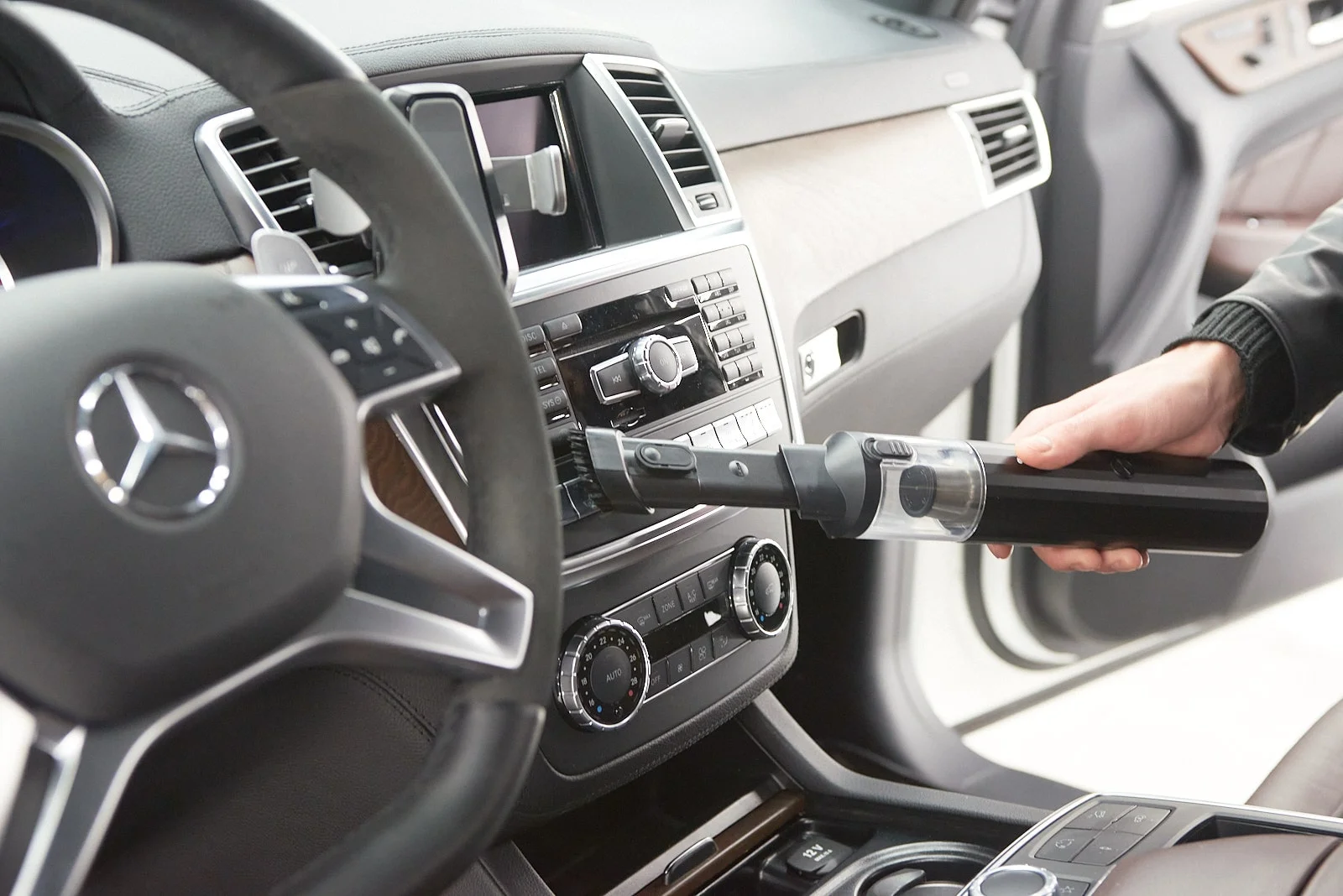 wireless handheld car vacuum cleaner for GMC Acadia