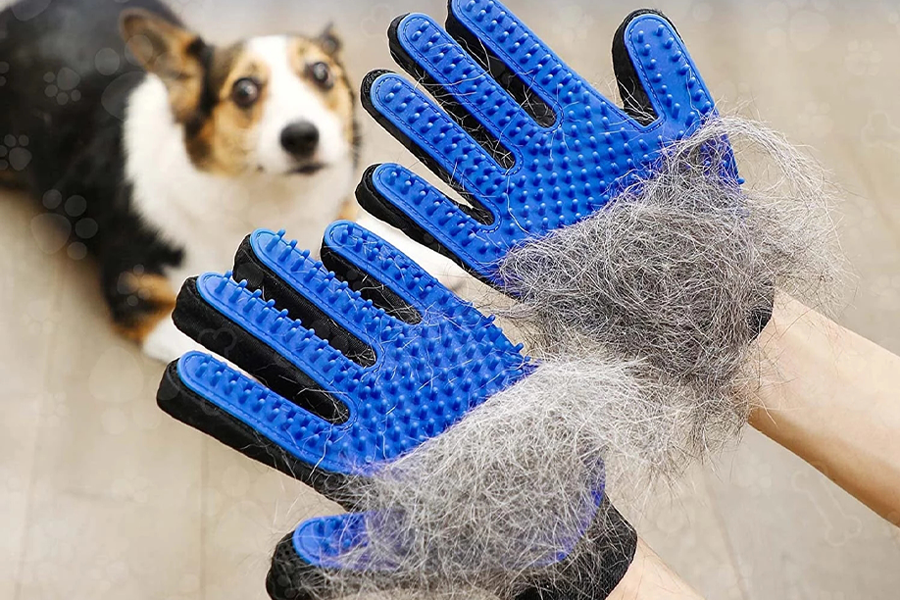 Non-Slip Pet Grooming Glove